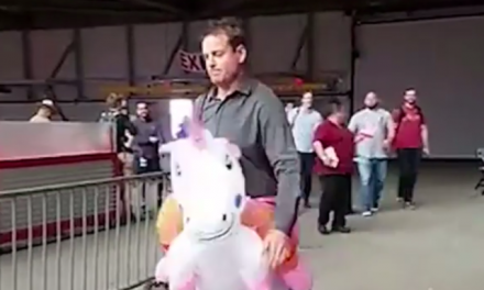 LOOK: Carson Palmer shows up for ‘Monday Night Football’ game riding a unicorn