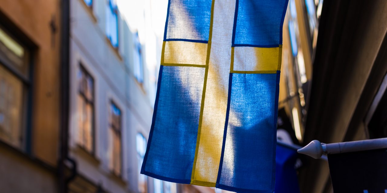 The Interlinking of Swedish Sports, Casinos, and Social Media